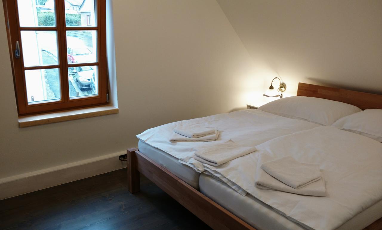 Apartmany Maly Mnich Mnisek pod Brdy Luaran gambar